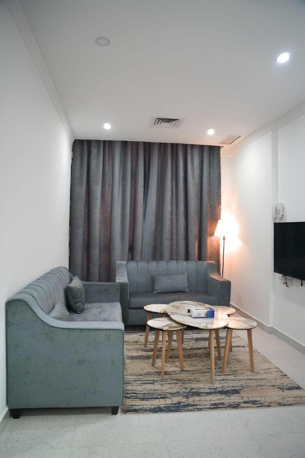 Апартаменты De Iris Regency Fahaheel Кувейт Экстерьер фото