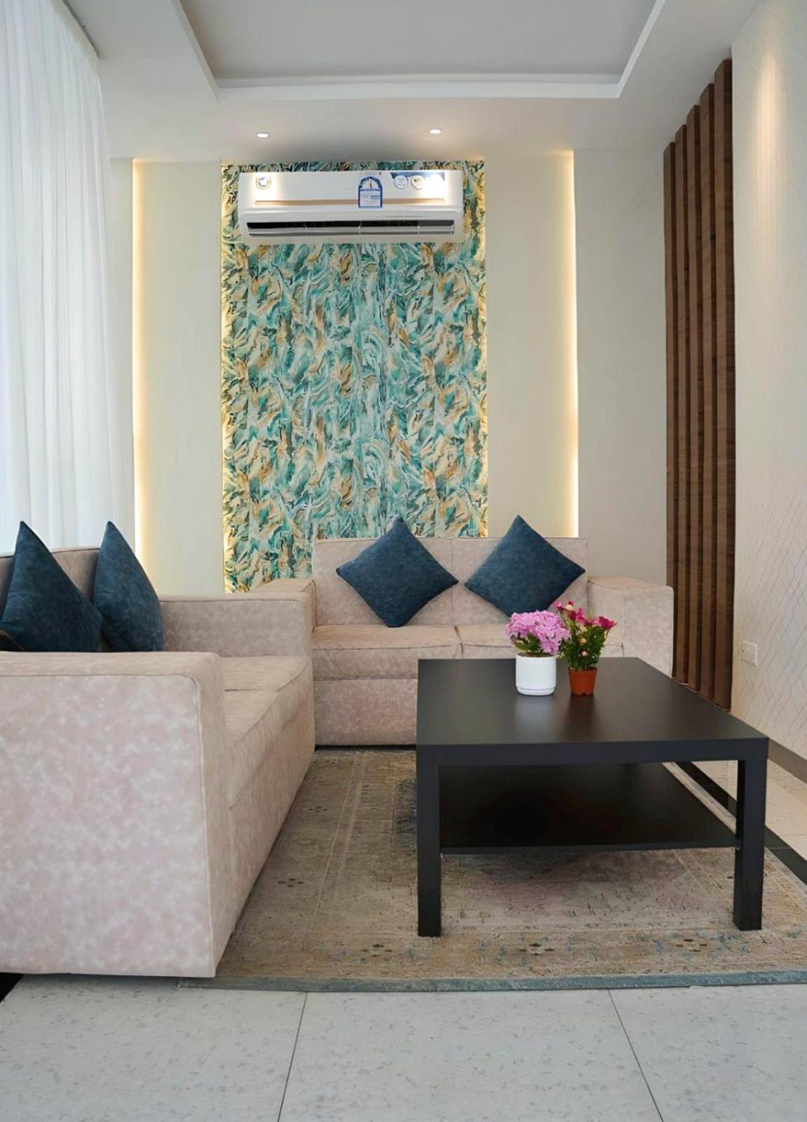 Апартаменты De Iris Regency Fahaheel Кувейт Экстерьер фото